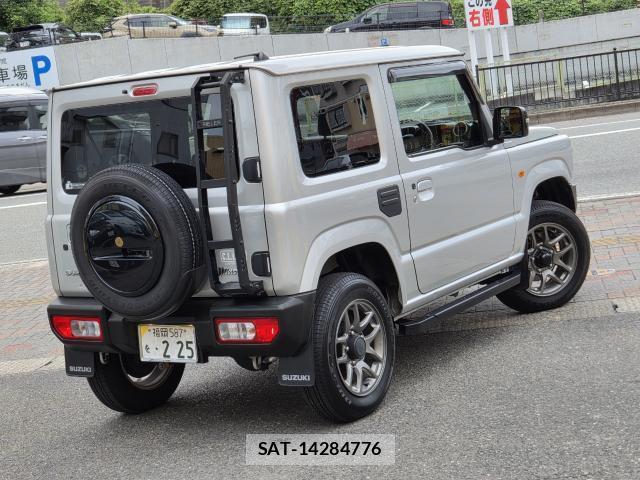 Suzuki JIMNY 2023-10 8651025-3