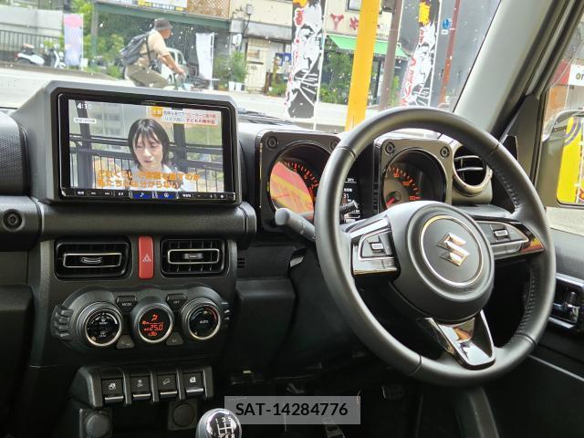 Suzuki JIMNY 2023-10 8651025-4