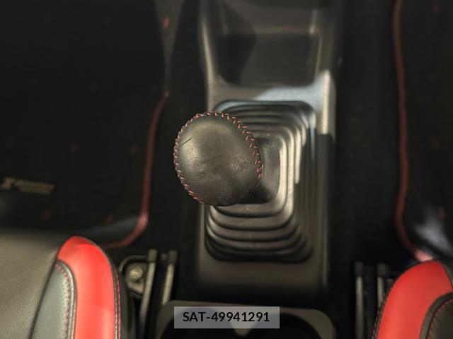Suzuki JIMNY 2014-02 8652438-4