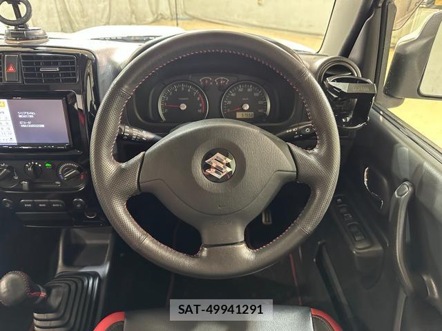 Suzuki JIMNY 2014-02 8652438-7