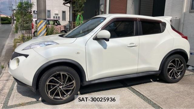 Nissan JUKE 2011-10 8651287-10