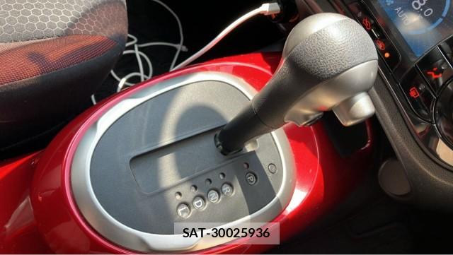 Nissan JUKE 2011-10 8651287-14