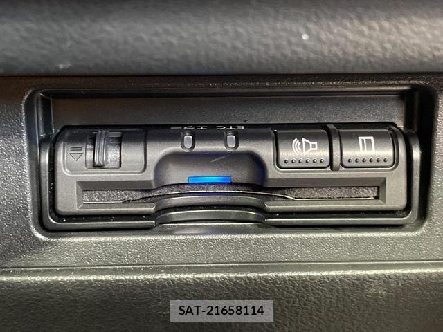 Nissan JUKE 2018-03 8653187-6