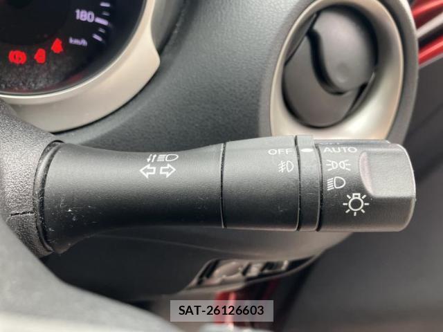 Nissan JUKE 2013-02 8653752-15