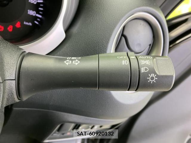 Nissan JUKE 2017-06 8653783-15