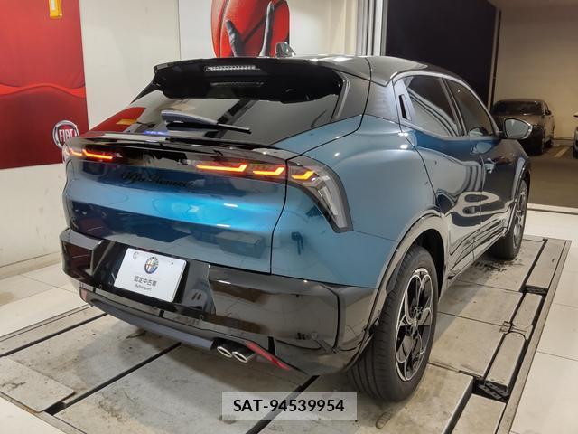 ALFA ROMEO Junior 2026-03 8646810-3
