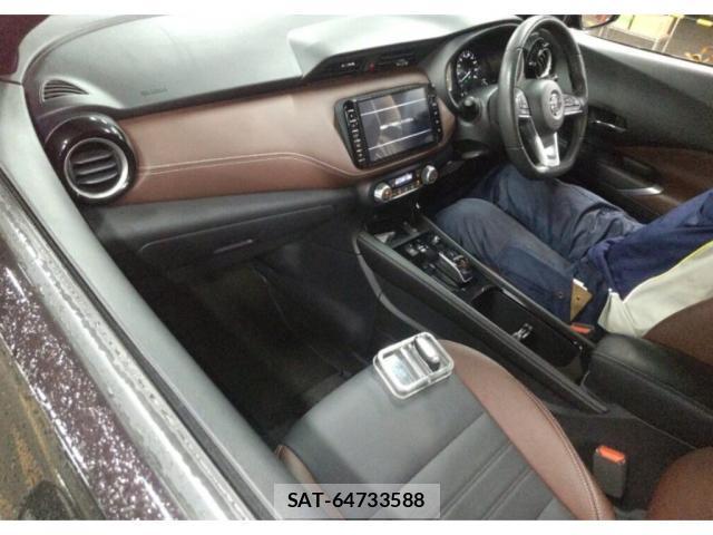 Nissan KICKS 2023-03 8652701-2