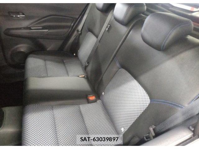 Nissan KICKS 2022-09 8652702-3