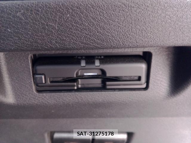 Nissan KIX 2023-04 8649371-15