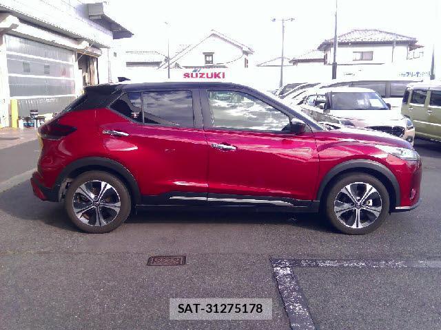 Nissan KIX 2023-04 8649371-3