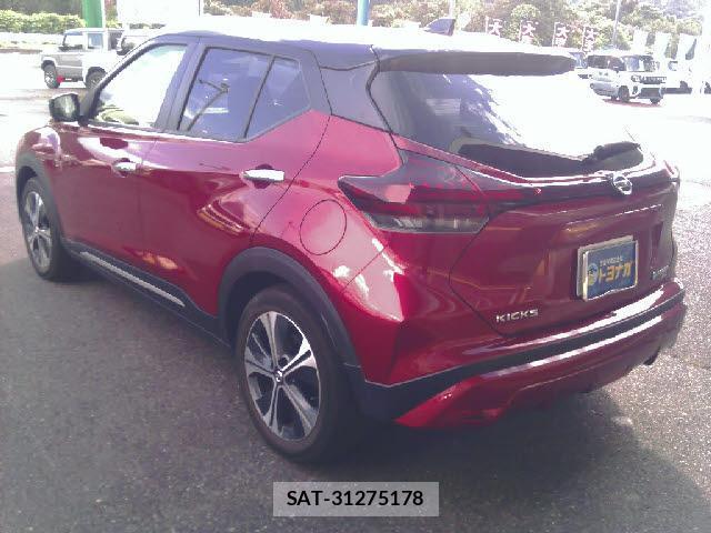 Nissan KIX 2023-04 8649371-5