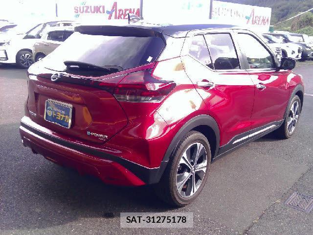 Nissan KIX 2023-04 8649371-7