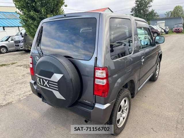 Nissan KIX 2009-12 8651762-10