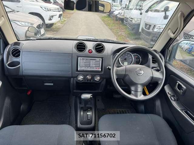 Nissan KIX 2009-12 8651762-13