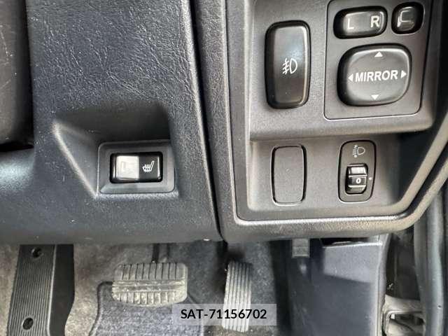 Nissan KIX 2009-12 8651762-16