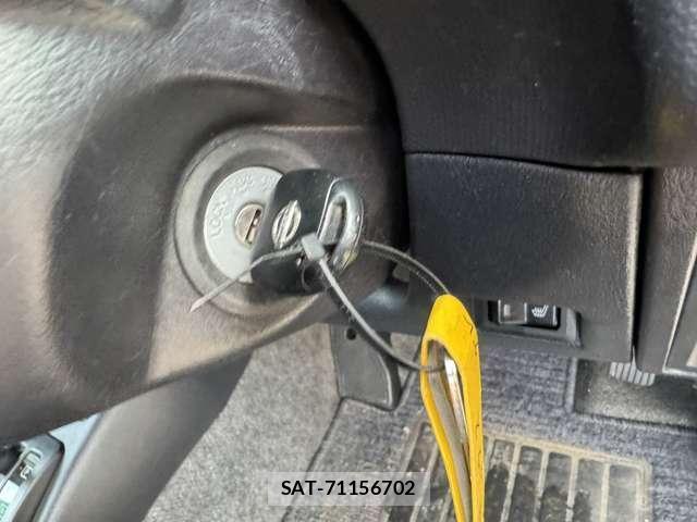 Nissan KIX 2009-12 8651762-17