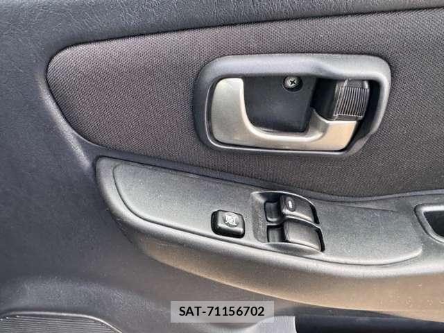 Nissan KIX 2009-12 8651762-18