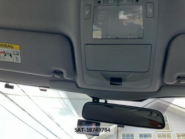 Toyota KLUGER HYBRID 2013-06 8648525-11