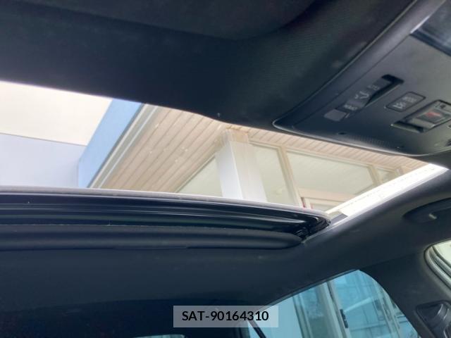 Toyota KLUGER HYBRID 2018-12 8652331-14