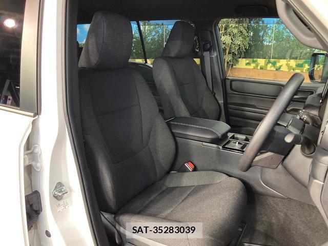 Toyota Land Cruiser 250 2025-08 8649178-7