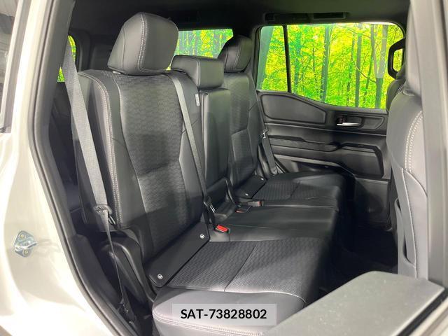 Toyota Land Cruiser 250 2026-04 8650173-8