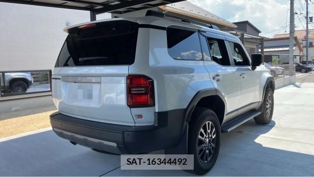 Toyota Land Cruiser 250 2025-09 8651330-12