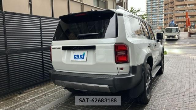 Toyota Land Cruiser 250 2024-10 8651400-12