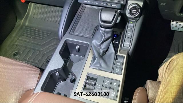 Toyota Land Cruiser 250 2024-10 8651400-14