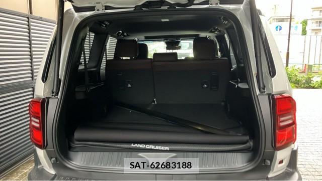 Toyota Land Cruiser 250 2024-10 8651400-17