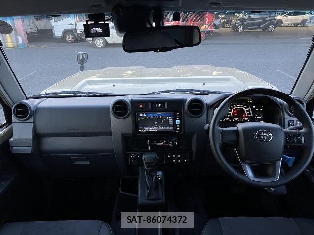Toyota Land Cruiser 70 2025-12 8648811-2