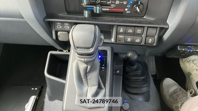 Toyota Land Cruiser 70 2025-09 8651366-14
