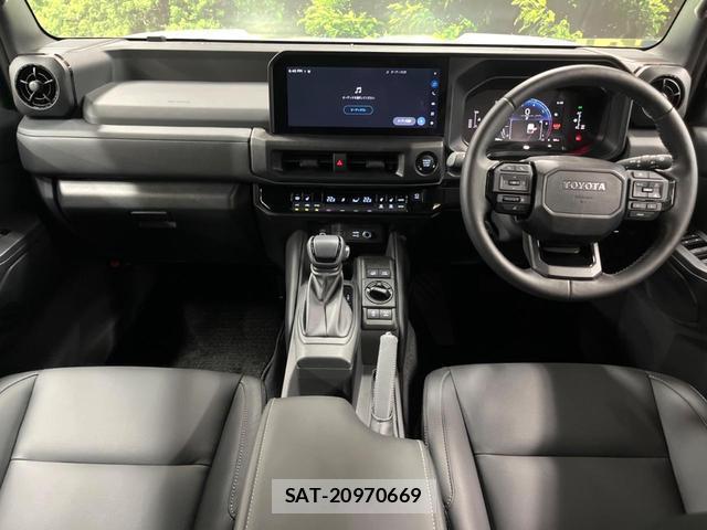 Toyota Land Cruiser FJ 2026-06 8647316-1