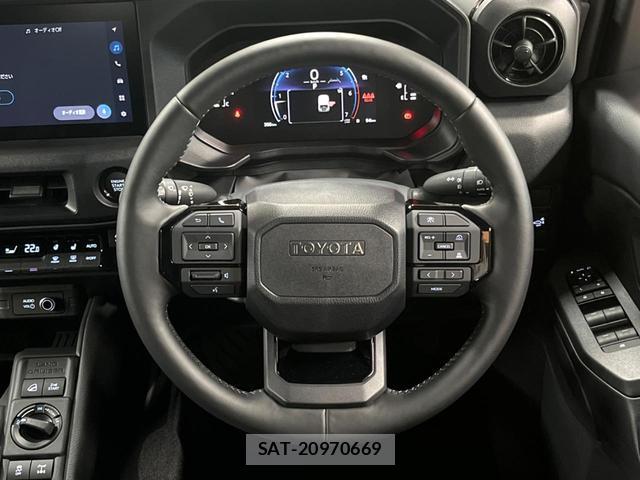Toyota Land Cruiser FJ 2026-06 8647316-10