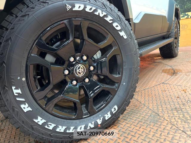 Toyota Land Cruiser FJ 2026-06 8647316-12