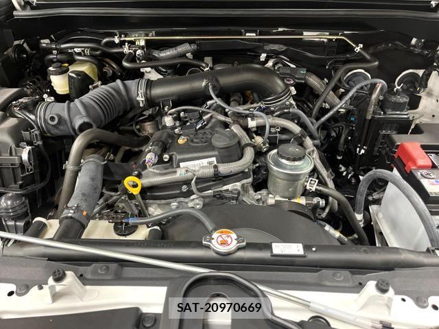 Toyota Land Cruiser FJ 2026-06 8647316-17