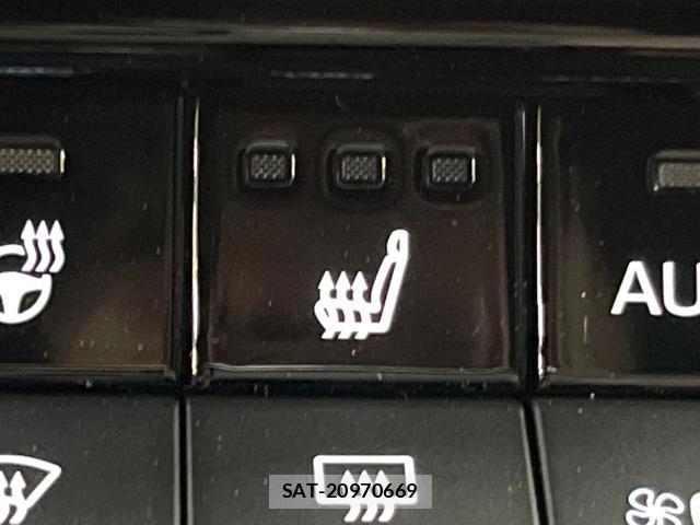 Toyota Land Cruiser FJ 2026-06 8647316-6