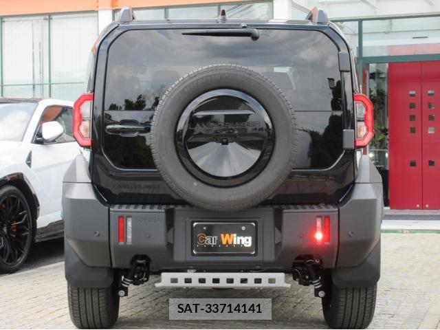 Toyota Land Cruiser FJ 2026-07 8649393-11