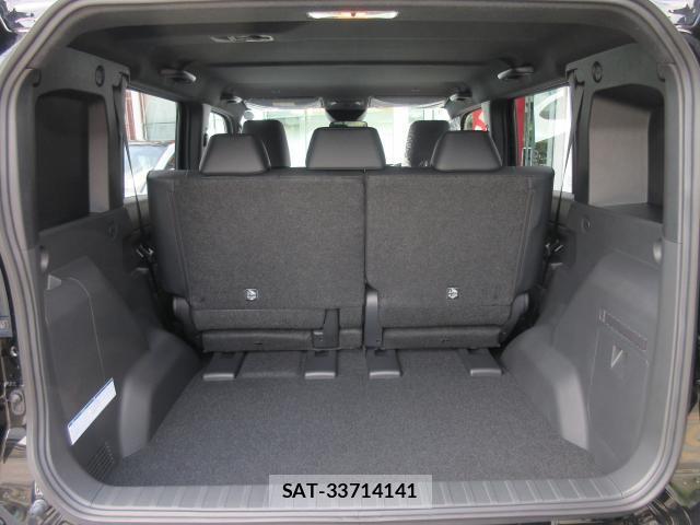 Toyota Land Cruiser FJ 2026-07 8649393-12