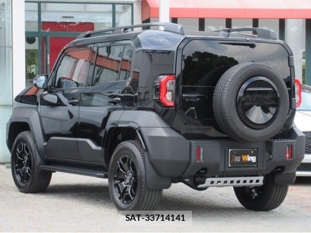 Toyota Land Cruiser FJ 2026-07 8649393-9