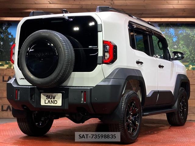 Toyota Land Cruiser FJ 2026-07 8649869-16