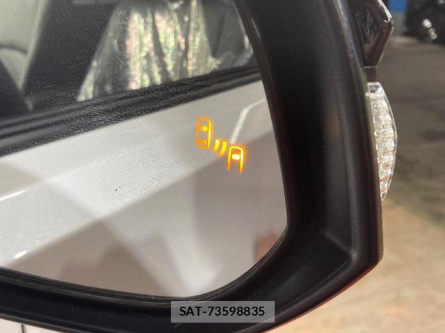 Toyota Land Cruiser FJ 2026-07 8649869-6