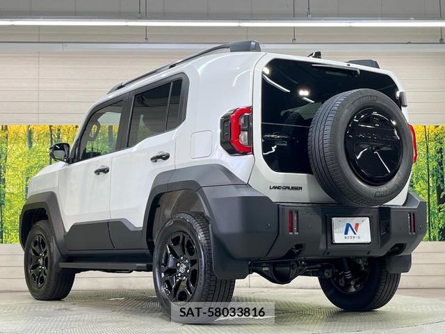 Toyota Land Cruiser FJ 2026-07 8652309-16