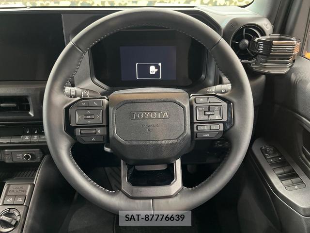 Toyota Land Cruiser FJ 2026-07 8652622-10