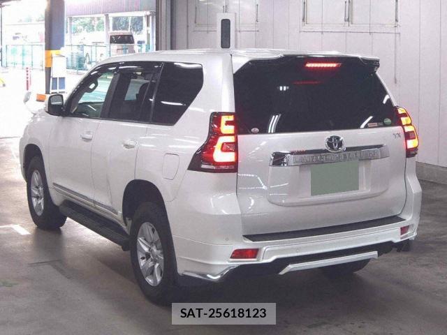 Toyota LAND CRUISER PRADO 2020-05 8647066-1