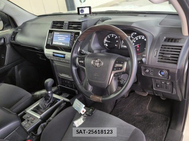 Toyota LAND CRUISER PRADO 2020-05 8647066-2