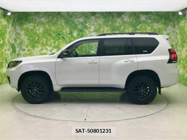 Toyota LAND CRUISER PRADO 2022-11 8647813-1