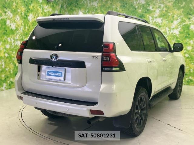 Toyota LAND CRUISER PRADO 2022-11 8647813-2