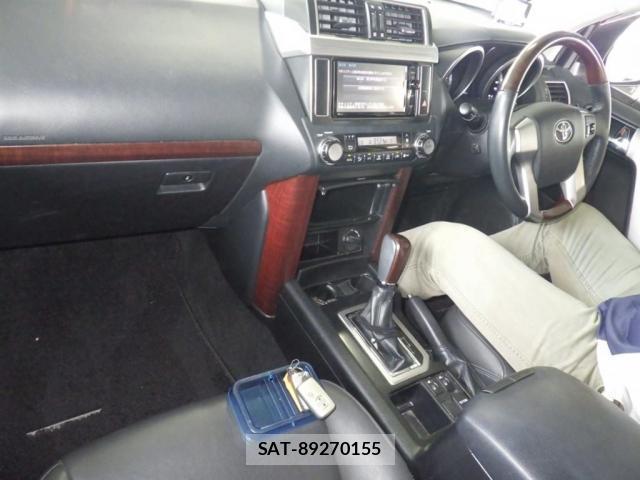 Toyota LAND CRUISER PRADO 2015-03 8648960-2