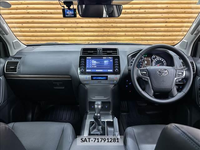 Toyota LAND CRUISER PRADO 2023-10 8649188-1
