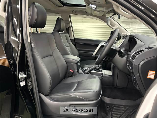 Toyota LAND CRUISER PRADO 2023-10 8649188-10